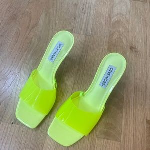 Steve Madden Pance Neon Lime Green Translucent/Clear Heels size 8
